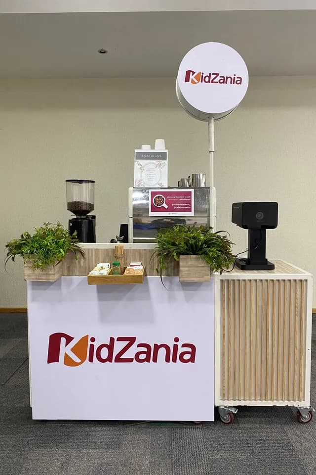 Café con Ruedas en el evento corporativo de KidZania